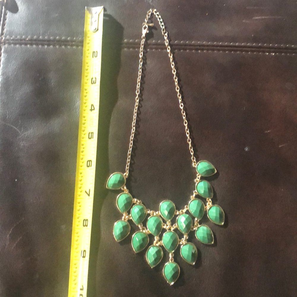 2/15 Green Statement Necklace